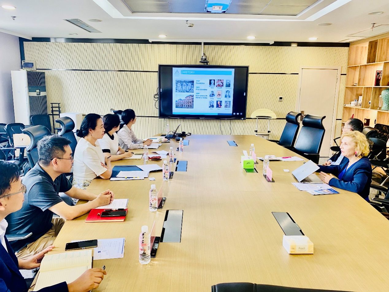 26B2112836F1E4776884144C8AB_3A3CF246_373A9