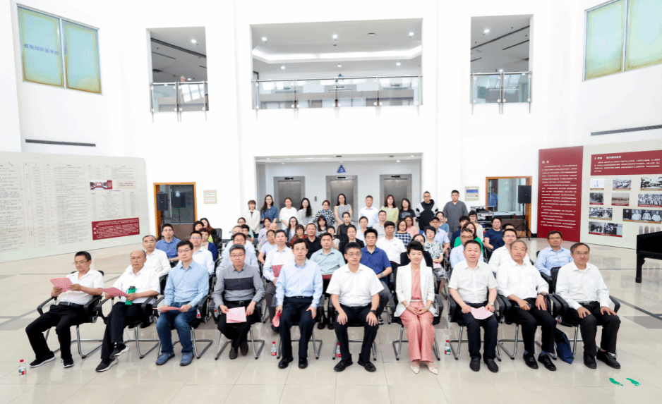 D9AF3F8BCF540CDACBE50C23D17_3665F230_33CDF