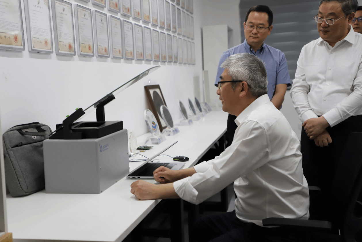 94D95560868CA3BE4427A8CFEE2_89D05FD1_60190