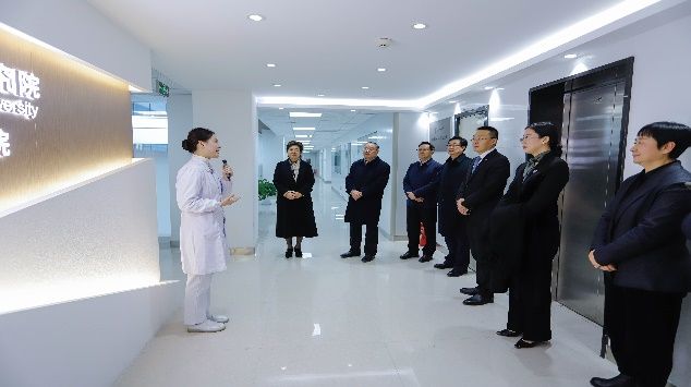 33EB0DCD4C308C6DA7197795DBB_AB715F14_82F9