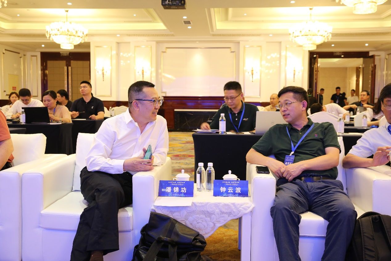 2C8ABD67B3D95191076D9D76337_A90A66C4_2496C