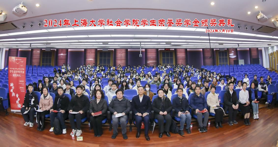 0C7C3FBDBE60CFC96279D82E09C_C3036411_22946