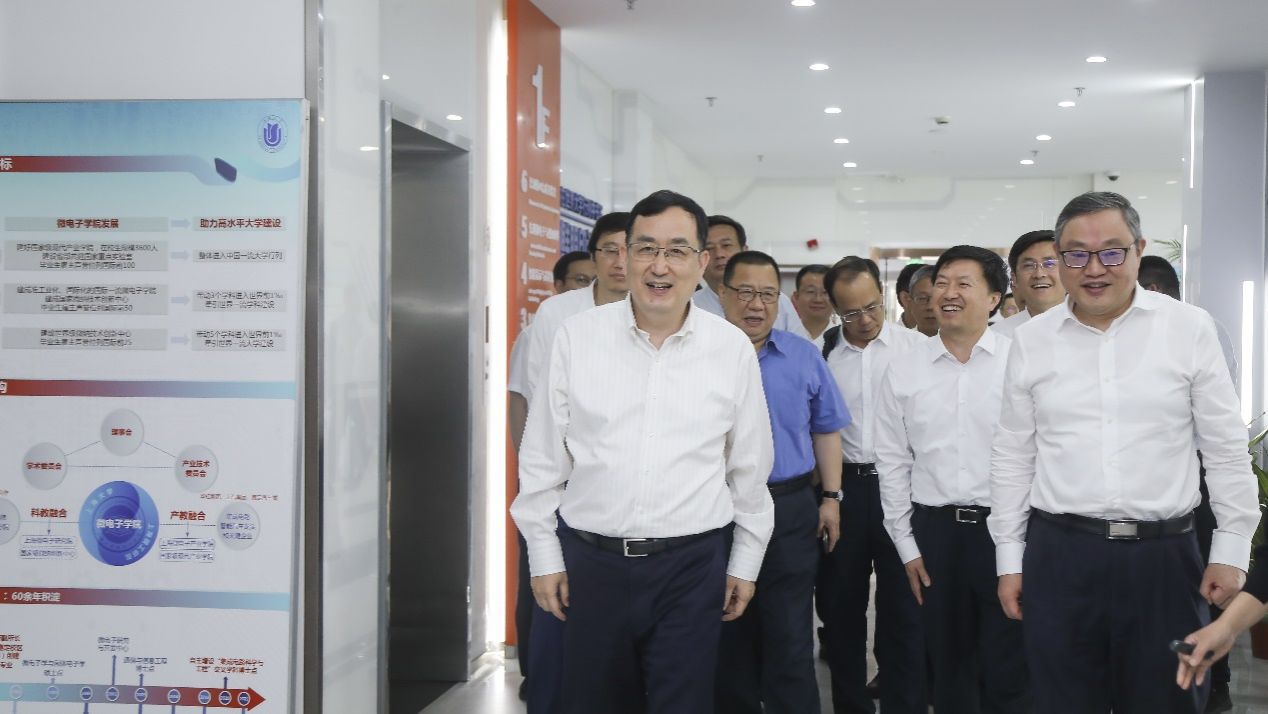 AC5A7DFBA4414D3BD8ACDA12D8E_2F1DF5D6_17BC1