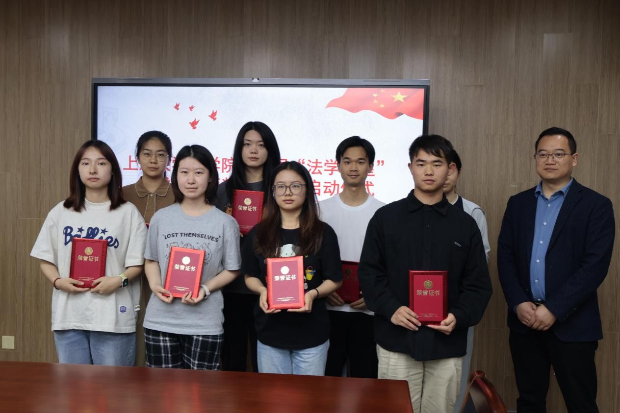 8CB35CEB7D093CEEBAF4F121E46_CB4E7BBC_1C1D7