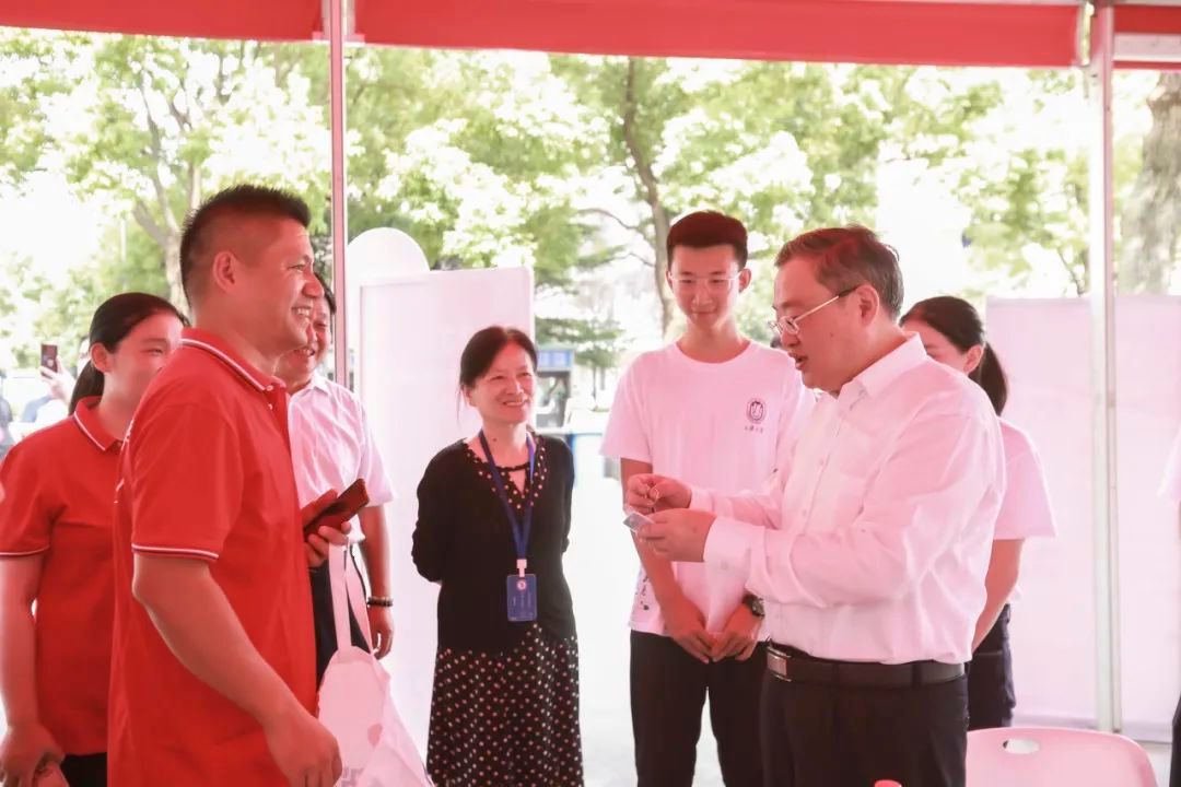 1BC45F3301C49364E70049BE60F_3439EF4A_179A7