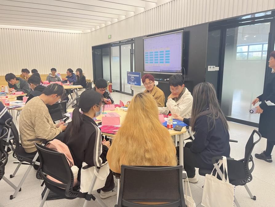 34F7AC1310792E4F916F59823C5_A33BB8BA_1A075