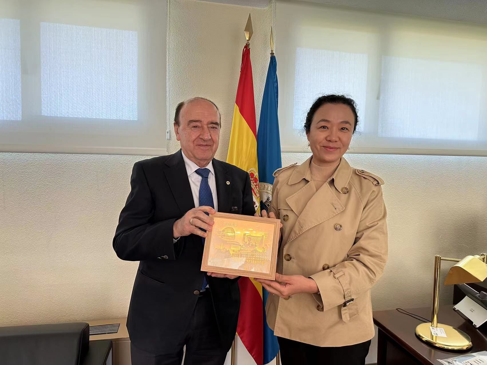 3F21B67A7926C6D239DC6ADC716_1D4075F5_4245B