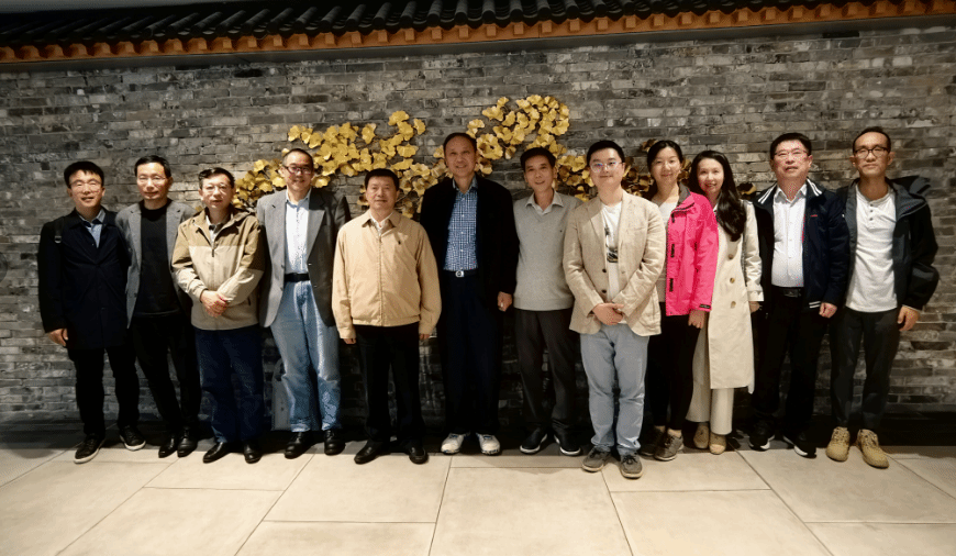 331A40D6C671B9A100DEF233A56_CAB37B82_38721