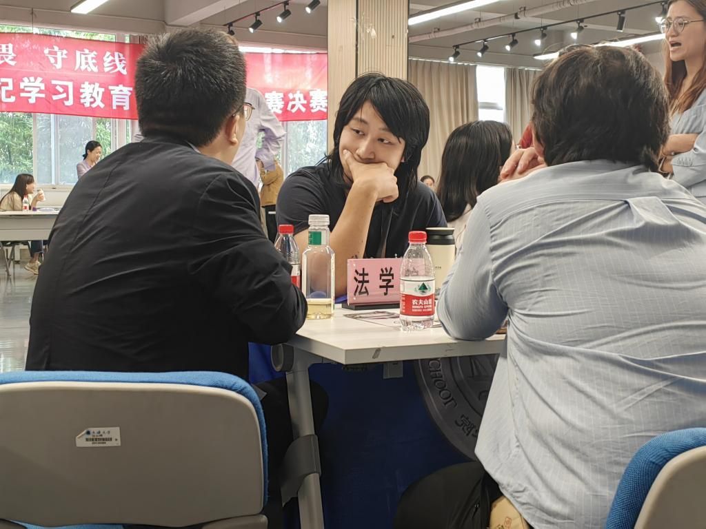 40E694F9D26CC6C42047856F7DD_19489DC7_1AA4B