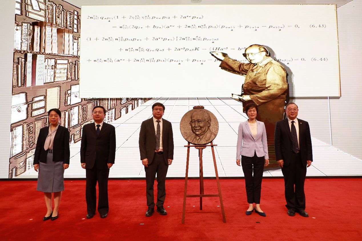 643BF2857FEE1DD68DBA4047F39_41C25EFA_297AB